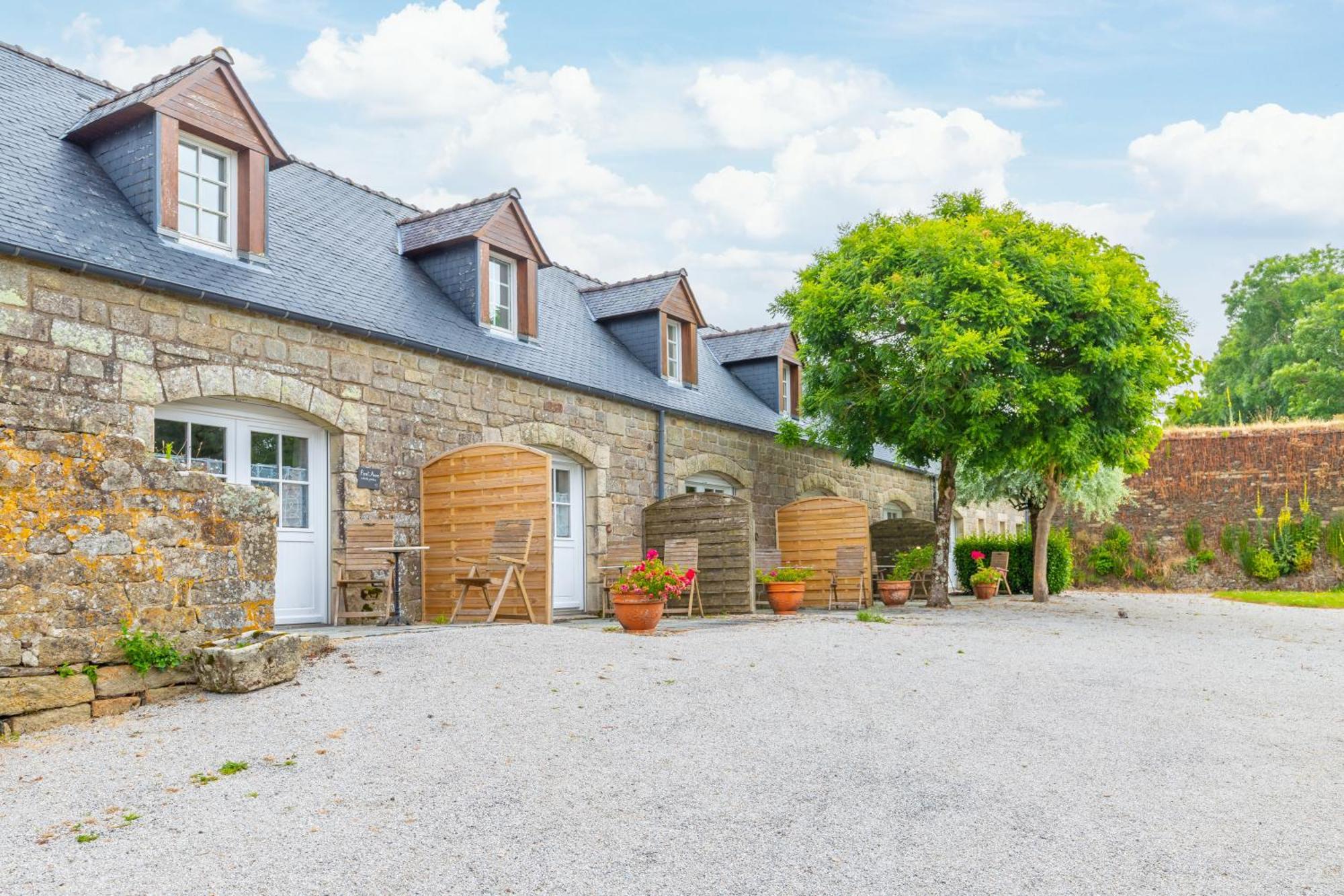Manoir De Moellien, The Originals Relais Hotel Plonévez-Porzay Buitenkant foto
